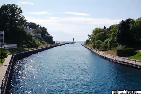 The Assistant Coach Shuffle: Why Firing Everyone Every Year Seems Like a Good Idea